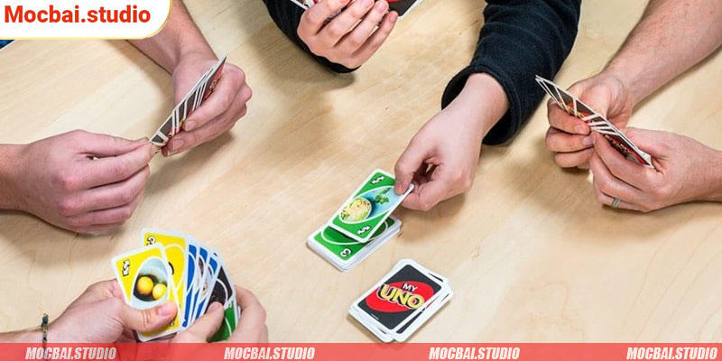 Cách chơi bài Uno rất đơn giản, dễ hiểu